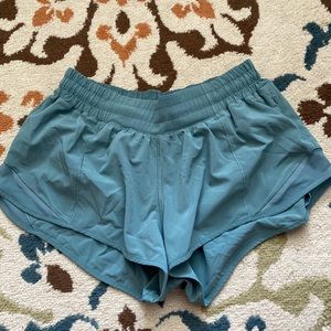 Lululemon Hotty Hot shorts